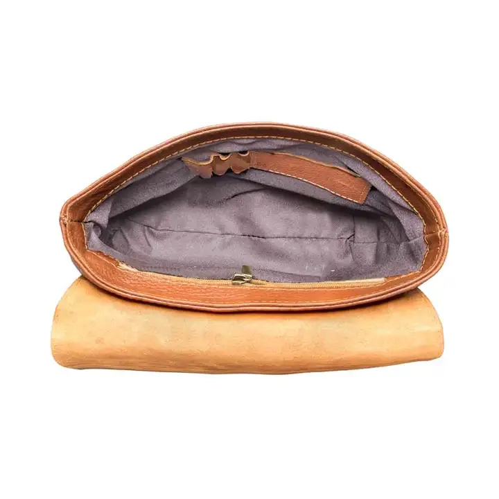نمای دیگر کیف دوشی چرم طبیعی آروین‌ چرم کد AR-125
